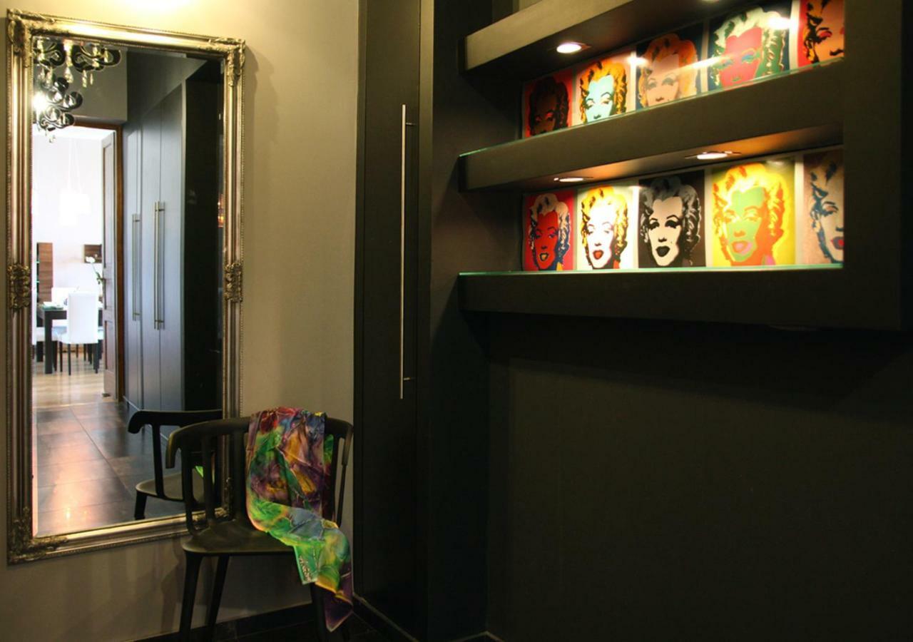 Marilyn Apartment